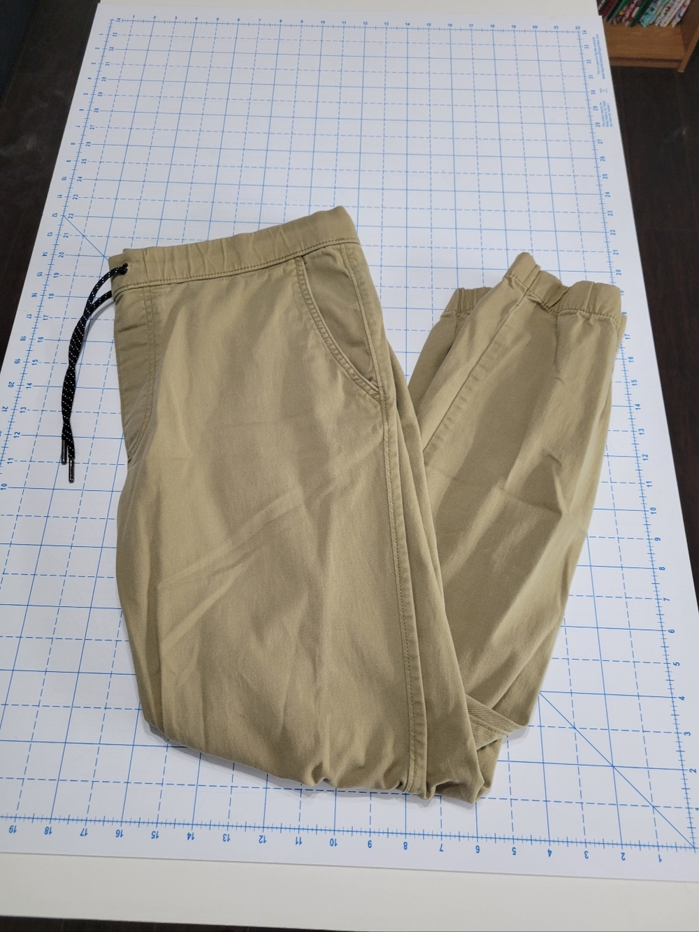 Men's Khaki Drawstring Jogger Pants